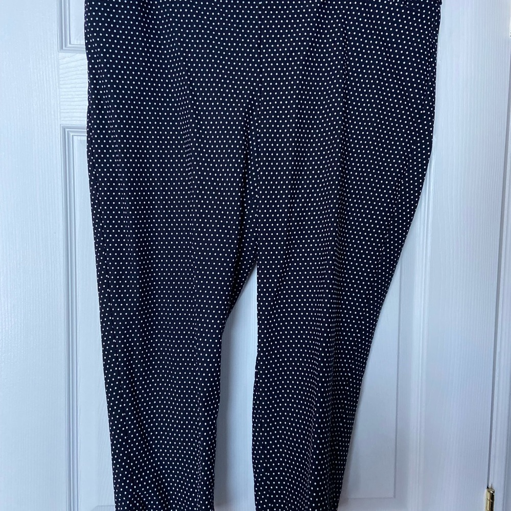 SC & CO pull on capris polka dot - Size 20